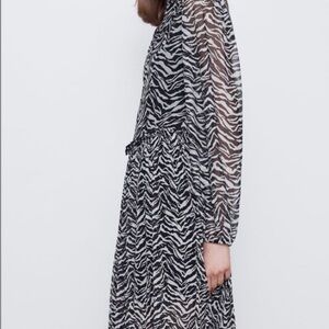 Zara Black and White Zebra Long Sleeve Dress
